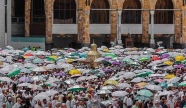 أعداد مليونية تتوافد إلى المسجد الحرام