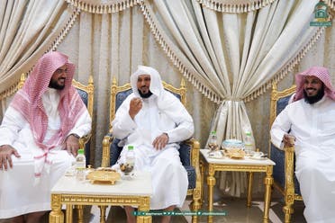 الشيخ المعيقلي خلال استقبال منسوبي الرئاسة