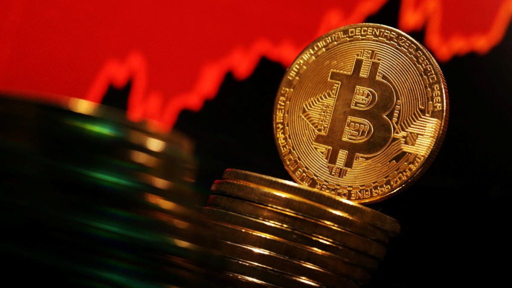 بعد اكتمال "تنصيف" بيتكوين.. هذا ما يحتاج المستثمرون إلى مراقبته الآن