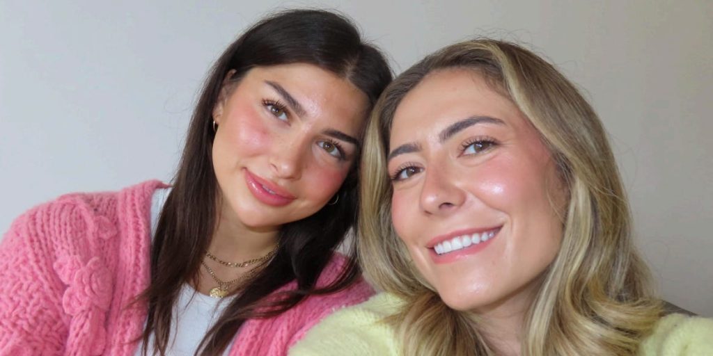 التقى شابان وحيدان يبلغان من العمر 25 عامًا على موقع Bumble BFF. وبعد سبعة أسابيع يعيشان معًا كـ “رفيقي روح أفلاطونيين” يتقاسمان السرير.