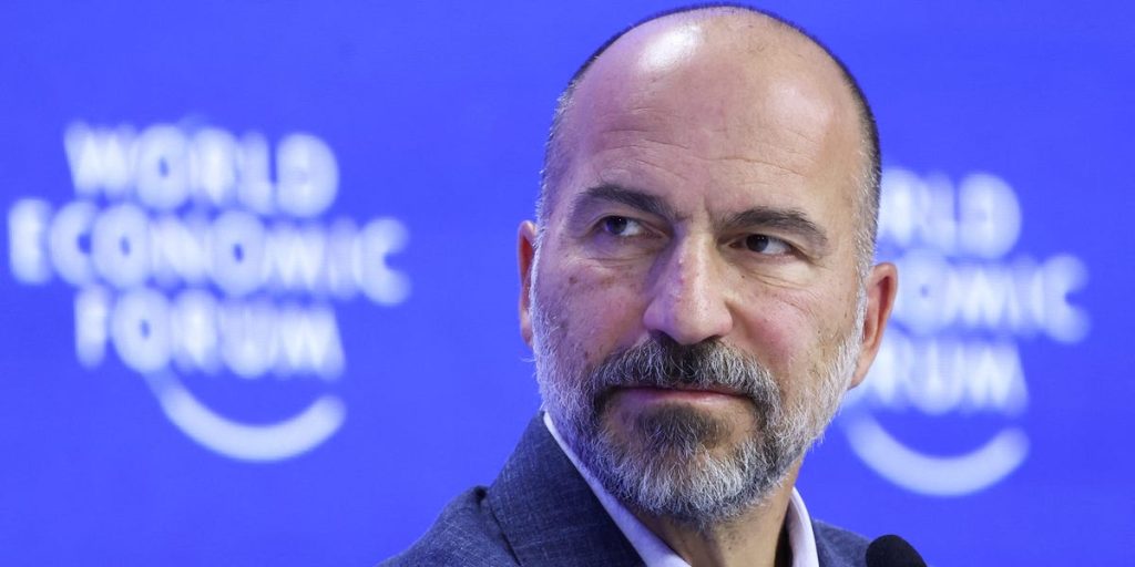 يقول الرئيس التنفيذي لشركة Uber أن جميع السيارات ستكون ذاتية القيادة خلال 20 عامًا. ستكون القيادة “شيئًا مثل ركوب الخيل”.