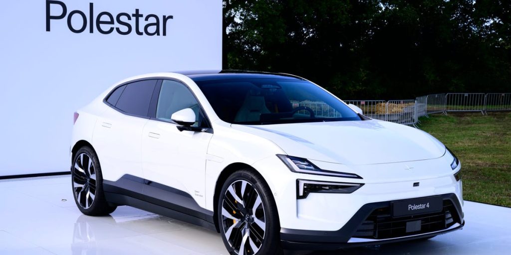 تغلق شركة Polestar المنافسة لشركة Tesla مواقع البحث والتطوير في المملكة المتحدة وتسرح 130 موظفًا