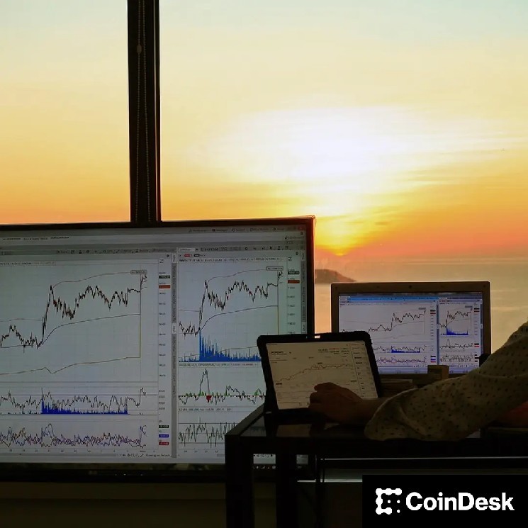 يتفوق أداء XRP على البيتكوين مع دخول إيداعات صناديق الاستثمار المتداولة في نافذة مدتها 20 يومًا، مما يؤدي إلى إعداد تداول الاختراق عند 2.80 دولار