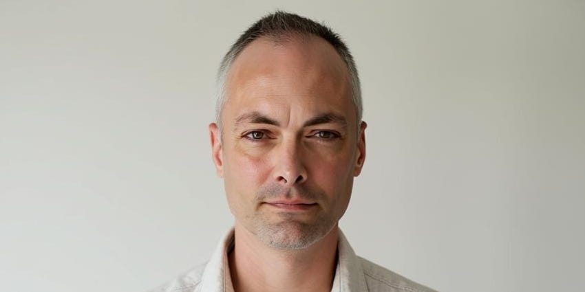 عملت في مجال التكنولوجيا لأكثر من 20 عامًا. الآن أحصل على درجة الماجستير في الذكاء الاصطناعي لأن هناك الكثير الذي يجب أن أتعلمه بمفردي.