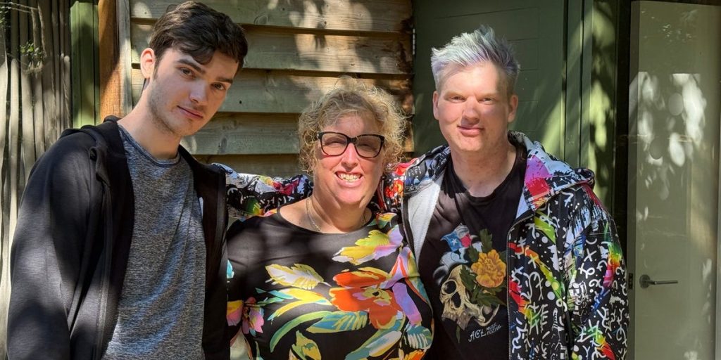 لقد قمت بنقل عائلتي وشركتي من المملكة المتحدة إلى الولايات المتحدة. الآن بعد أن جلبت الملايين، أشعر بالقلق بشأن إدارة أطفالي.