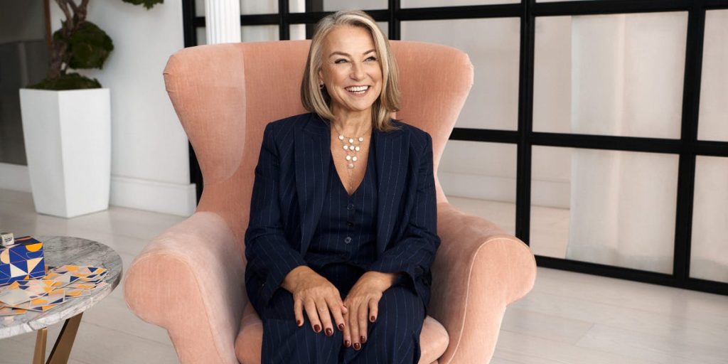 الحل الذي تقدمه خبيرة العلاقات إستر بيريل لروبوتات الدردشة والظلال التي تعمل بالذكاء الاصطناعي؟ مكدس فرعي جديد.