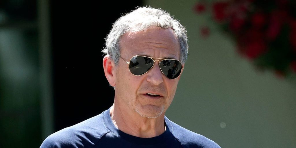 تخوض ديزني معركة شاقة ضد YouTube TV من Google، ولكن لها مزاياها الخاصة