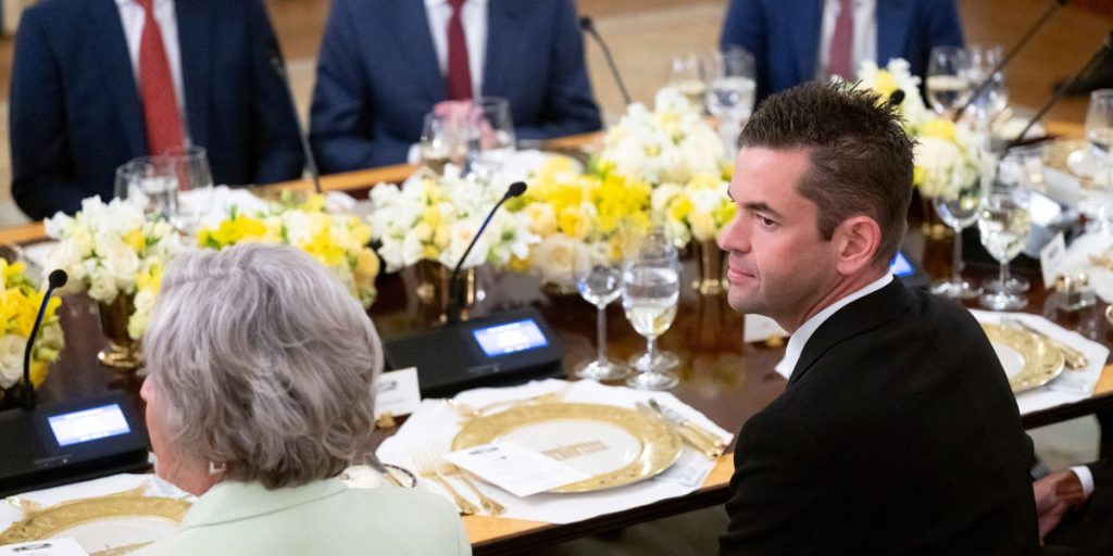 أعاد ترامب ترشيح جاريد إسحاقمان، أحد المقربين من إيلون ماسك، لمنصب رفيع في وكالة ناسا