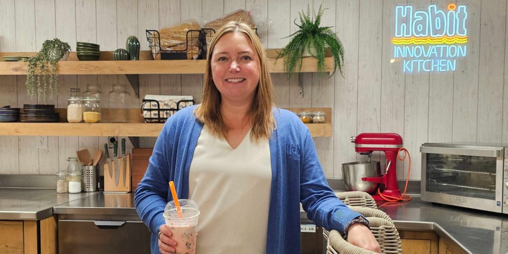 درس واحد أخذ المدير التنفيذي لشركة Habit Burger المهنية من مستشار إلى C-suite