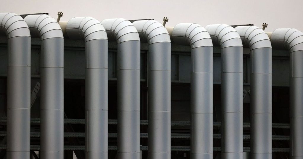 سعر الغاز يهبط لأقل مستوى منذ مايو 2024 مع تقدم خطة سلام أوكرانيا