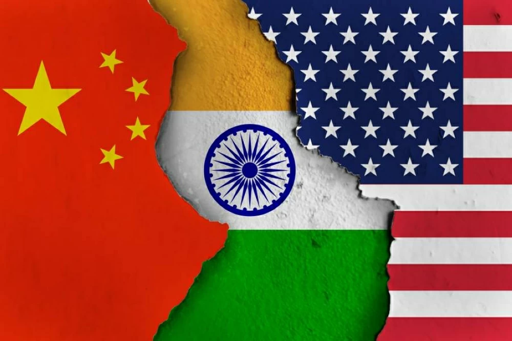 الهروب من هيمنة العملاقين.. دول العالم تتجه إلى تكتلات جديدة للتحوط في التجارة والطاقة