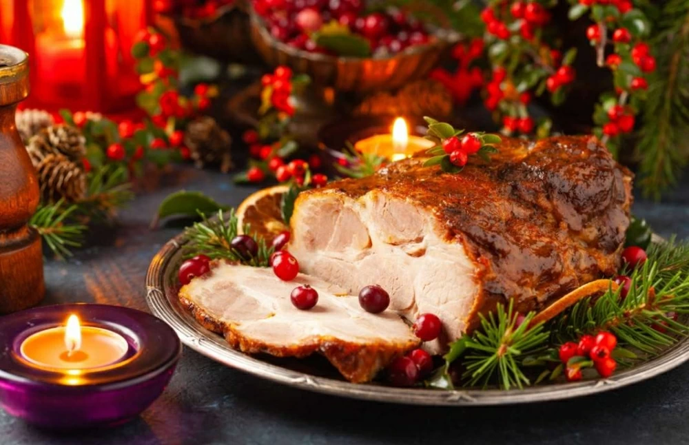 عشاء الكريسماس حول العالم.. احتفالات مستحقة لا تخلو من الإسراف