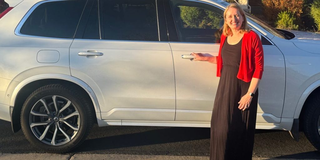 سيارتي فولفو موديل 2017 قطعت أكثر من 160 ألف كيلومتر وهي مناسبة لعائلتي.