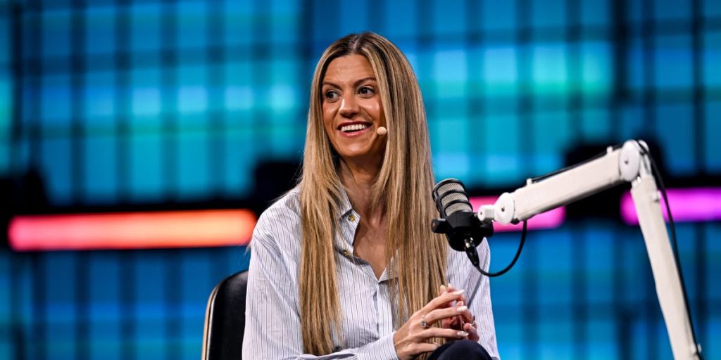 الرئيسة التنفيذية لـ (OnlyFans) تقول إن المديرين المتوسطين ليس لديهم مكان في شركتها.