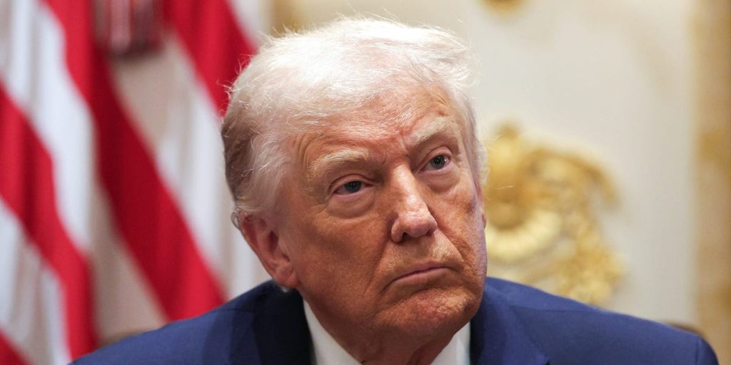 وقّع ترامب أمراً تنفيذياً لتخفيف القيود الفيدرالية على الماريجوانا.