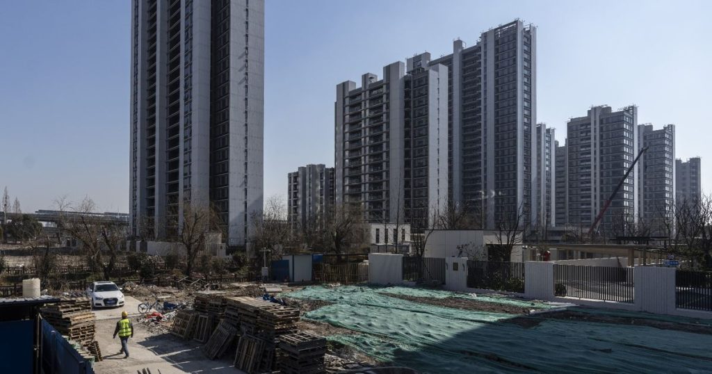 “تشاينا فانك” تتعهد بتحسين خطة تأجيل سداد السندات بعد تصويت فاشل