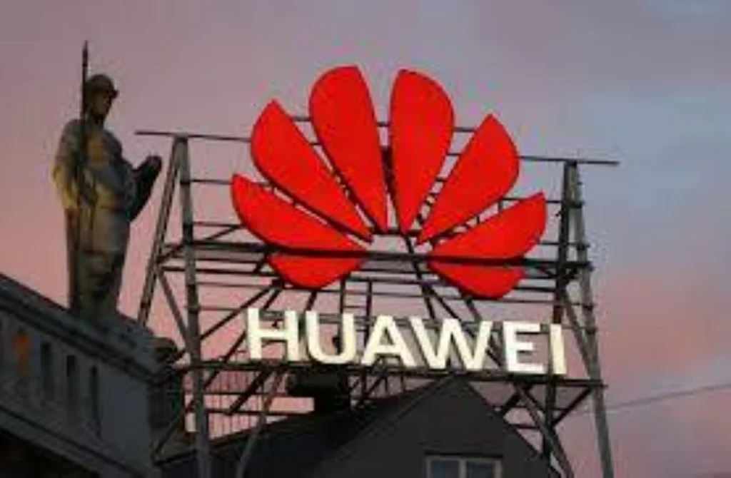 الاتحاد الأوروبي يخطط للتخلص التدريجي من موردي التكنولوجيا عالية المخاطر