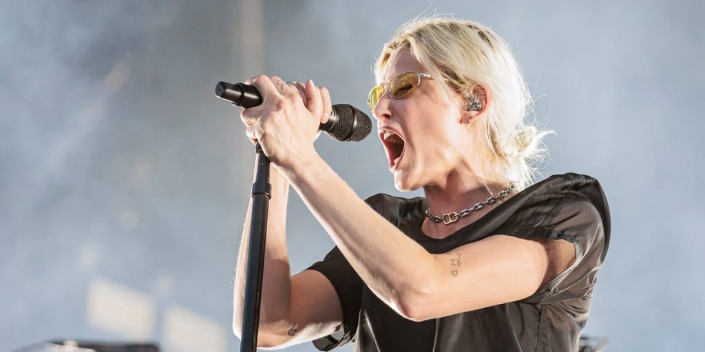 كم تبلغ أسعار تذاكر فرقة لينكين بارك؟ وهذه مواعيد جولتها لعام 2026.