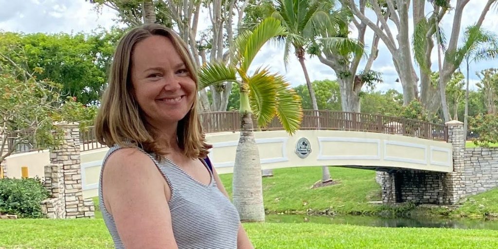 انتقلتُ إلى منطقة تبعد 3 ساعات عن مسقط رأسي في ميامي، ولا زلتُ أستمتع بالعيش على مقربة منه بعد 15 عامًا.