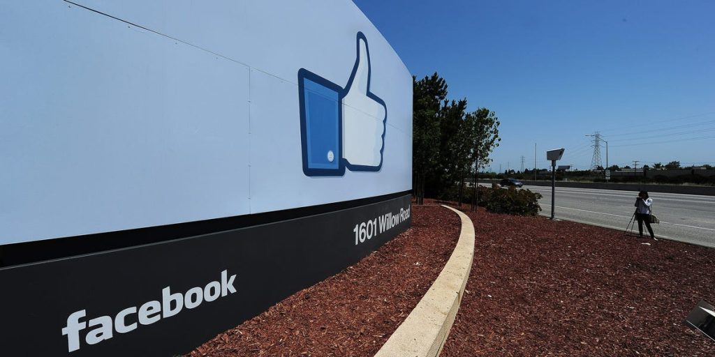 خَطَرَ مُدِيْرٌ تَشْغِيْلِيٌّ سَابِقٌ فِي فيسبوك على نَفْسِهِ مُجَازَفَةً مَهَنِيَّةً كَبِيرَةً، تَبَيَّنَ أَنَّهَا “فَشَلٌ ذَرِيْعٌ” إِلاَّ أَنَّ مَسَارَ (J-curve) الوَظِيْفِيّ أَتَى بِثَمَرِهِ.