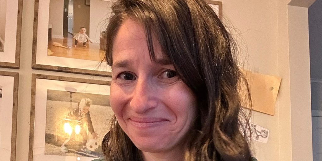 بقي شخص في المنزل بينما سافرت عائلته لقضاء عطلة، واعتبر ذلك استراحة ضرورية.