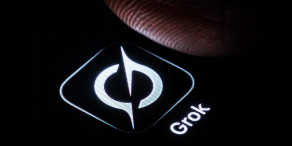 توقف تطبيق “جروك” عن إنشاء صور بالذكاء الاصطناعي ذات إيحاءات جنسية بعد ردود فعل عالمية.