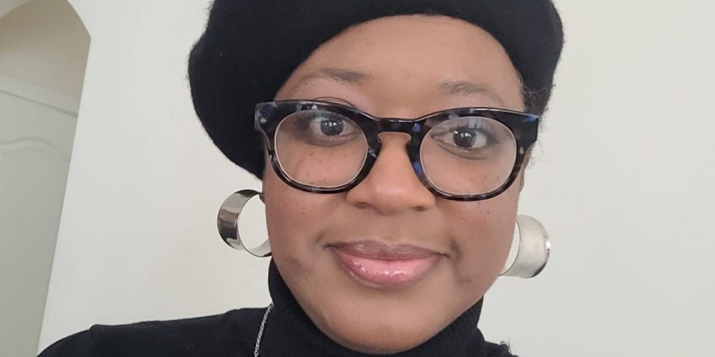 ماذا تتناول أخصائية تغذية القلب أسبوعياً، بما في ذلك البروتينات النباتية و”أطعمة السعادة” (Joy Foods).